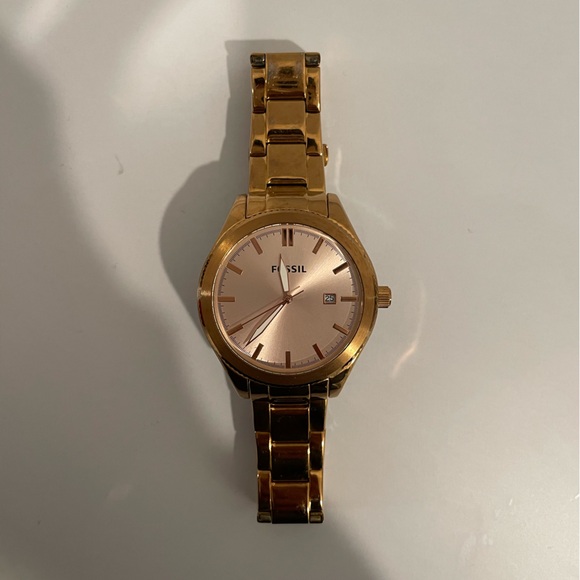 Fossil Women’s Watch - Picture 1 of 8